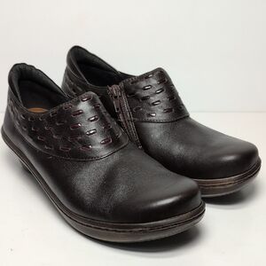Naot brown leather clogs women's size 8 EU 39
